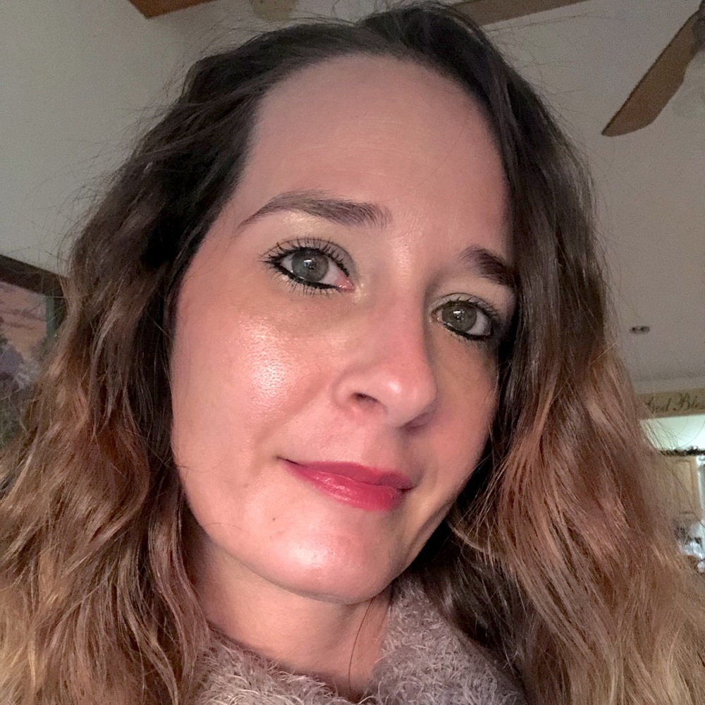 Meet your Posher, Lynn